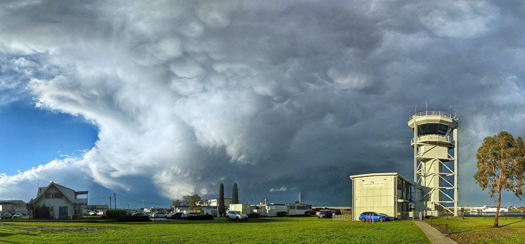 Images: A cold front rolls through Moorabbin airport on 17 July 2018. Credit: Rob Embury